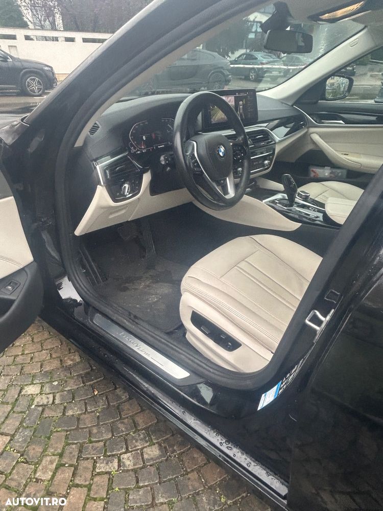 BMW Seria 5 520d xDrive AT MHEV - 12