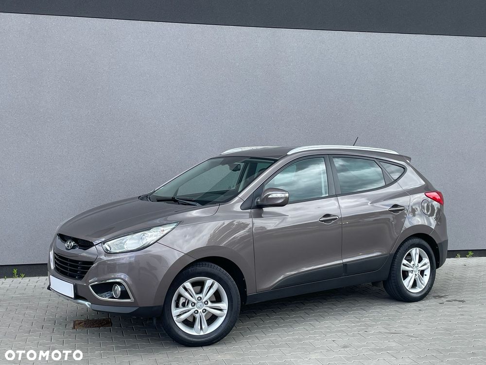 Hyundai ix35 2.0 CRDi 4WD Fifa World Cup Gold Edition - 2