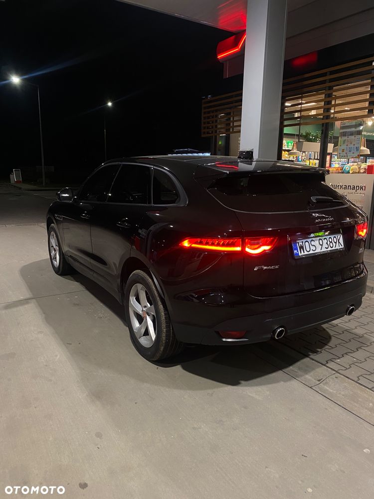 Jaguar F-Pace 35t AWD Prestige - 9