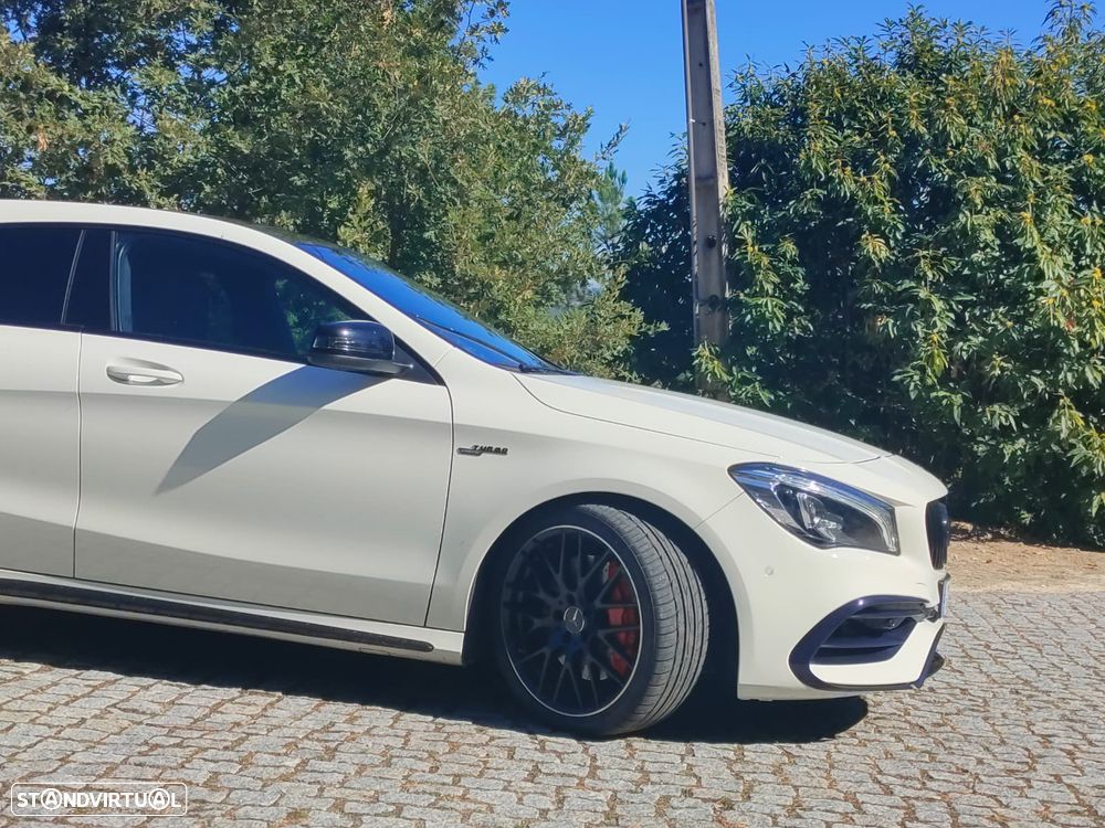 Mercedes-Benz CLA 45 AMG 4Matic Speedshift 7G-DCT Night Edition - 27