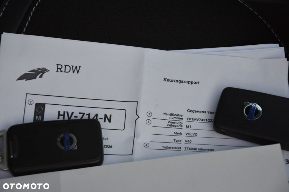 Volvo V40 D2 Drive-E Momentum - 21