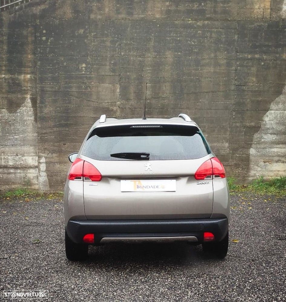 Peugeot 2008 1.2 PureTech Allure EAT6 - 14