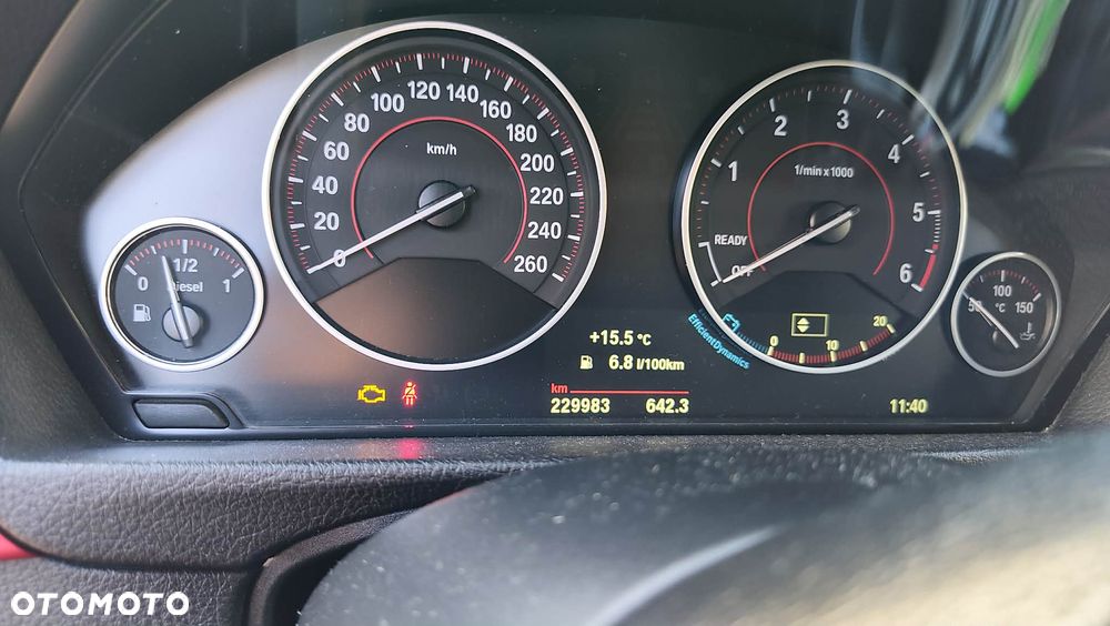 BMW Seria 3 320d Sport Line - 10