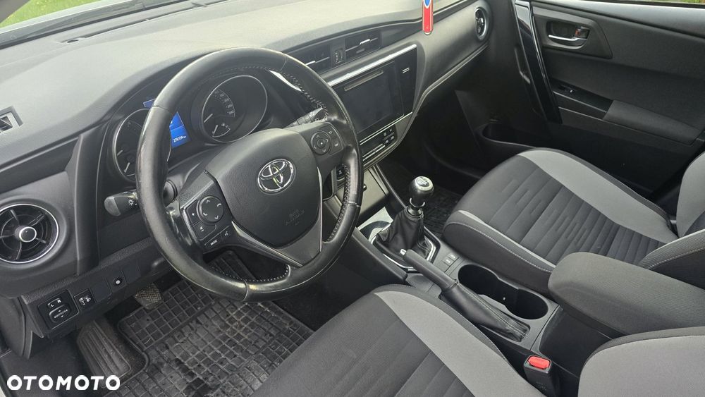Toyota Auris 1.6 D-4D Comfort - 12