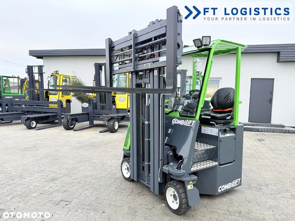 Combilift WÓZEK CZTEROKIERUNKOWY - WIELOKIERUNKOWY | COMBILIFT CB3000 | DIESEL | TRIPLEX 5500MM | POZYCJONER WIDEŁ | PRZESUW WIDEŁ | WOLNY SKOK | STAN IDEALNY | Szeroka oferta wózków czterokierunkowych i bocznych, dopasowanych do różnorodnych potrzeb i zastosowań - 17