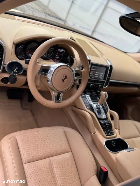 Porsche Cayenne 3.0TD TipTronic - 14