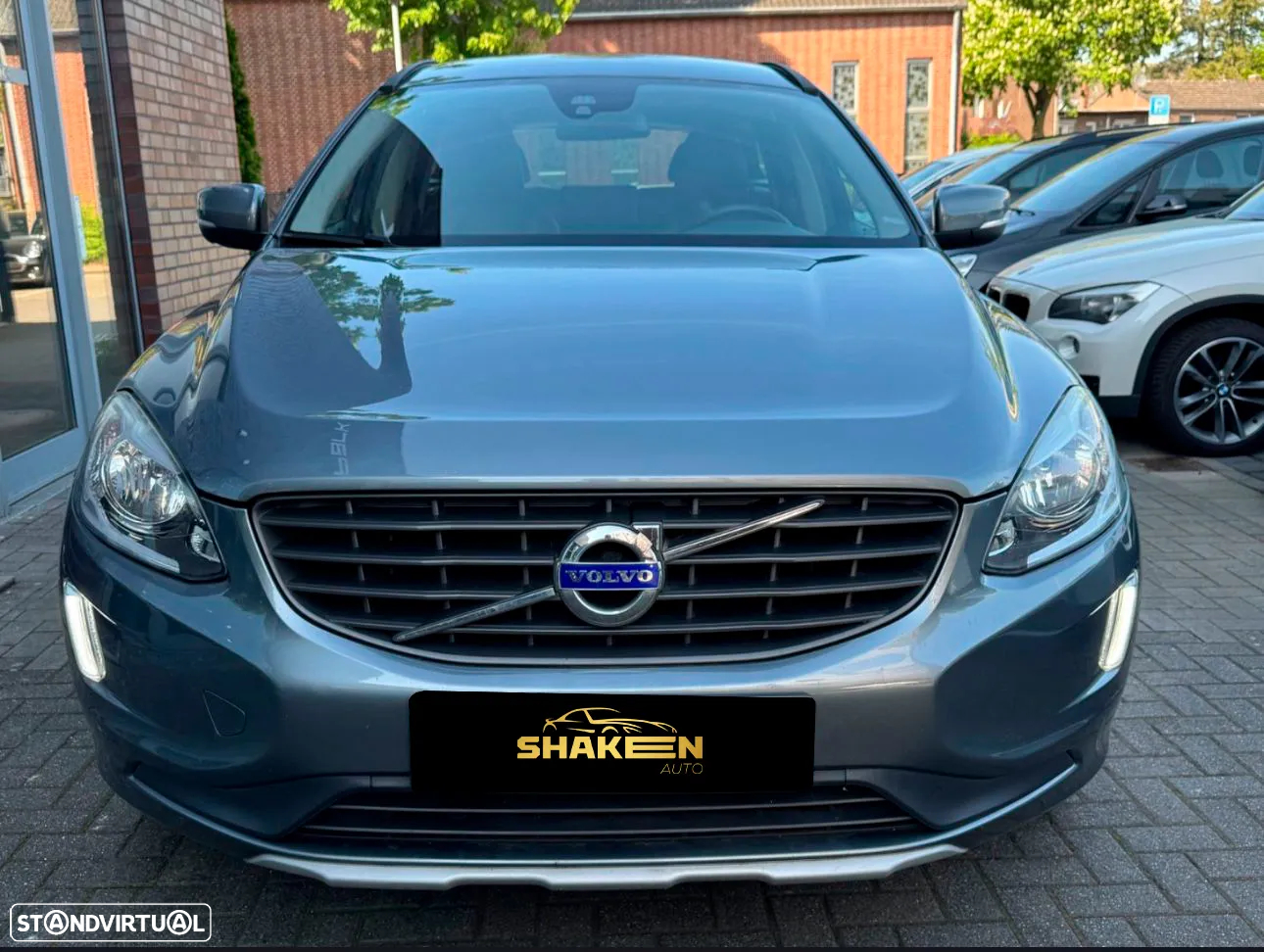Volvo XC 60 2.0 D4 Dynamic Edition Geartronic - 2