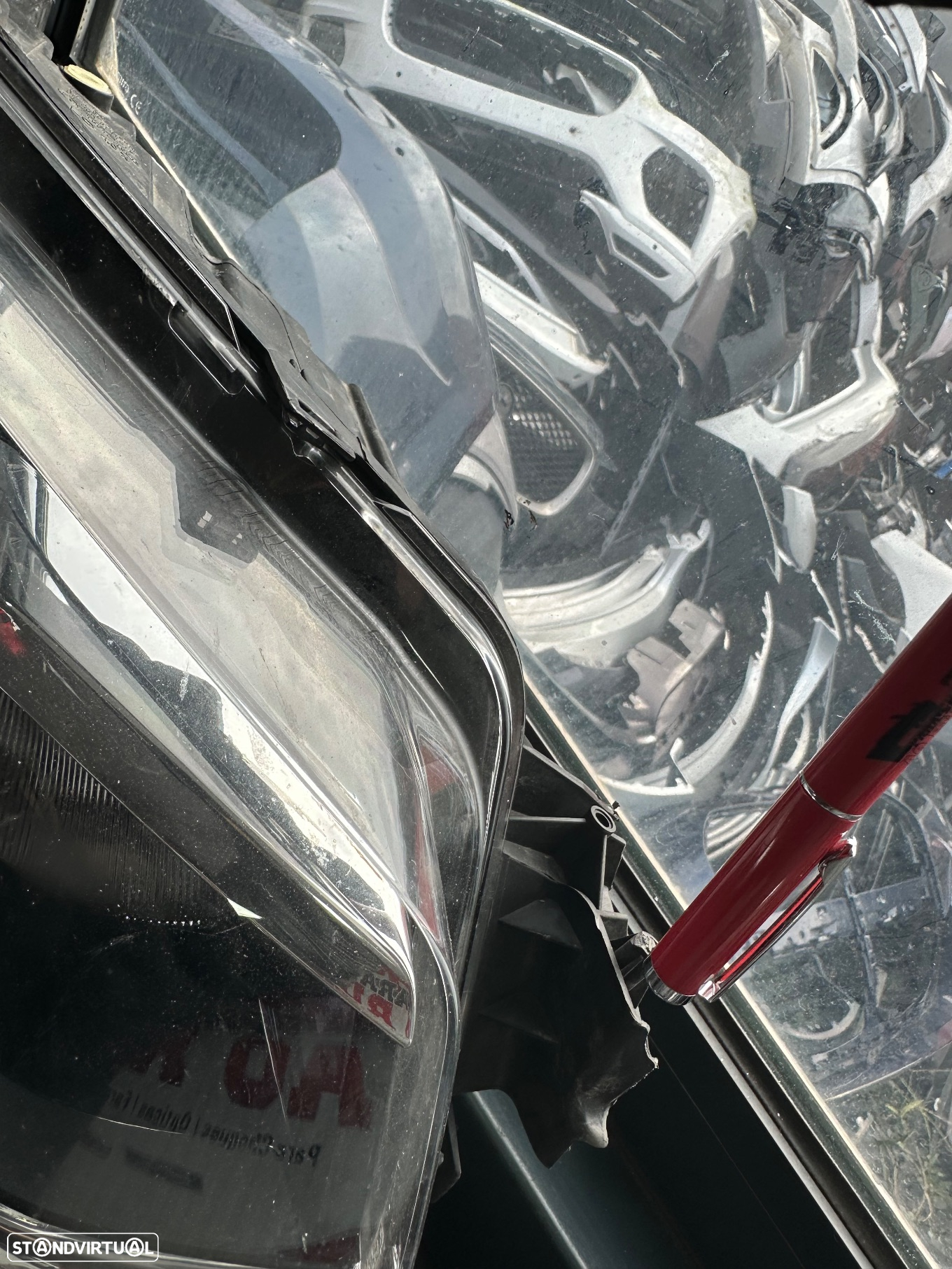 Farol Citroen berlingo 2020 - 2