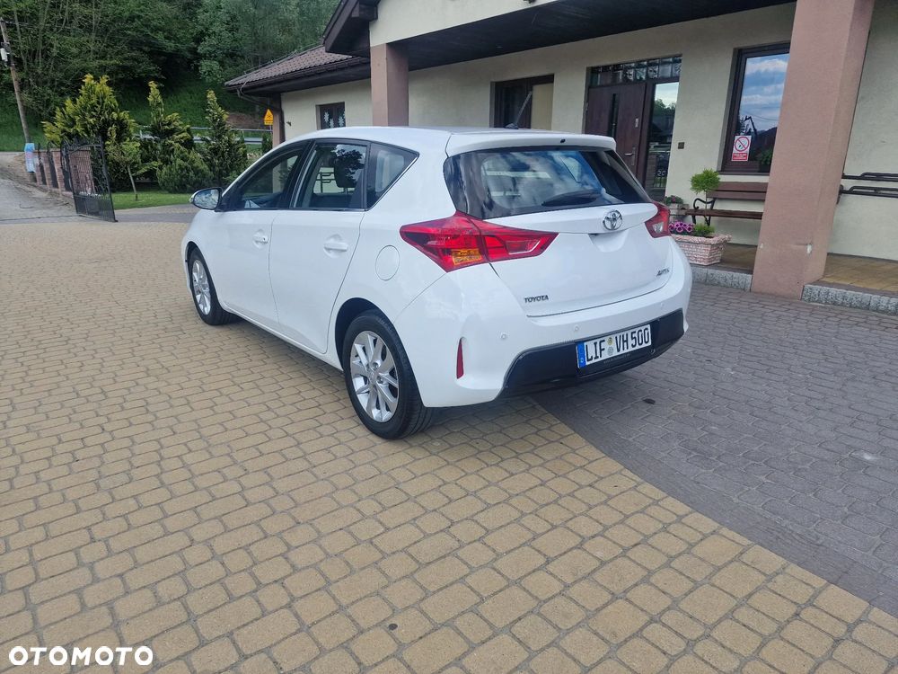 Toyota Auris 1.33 VVT-i Life - 5