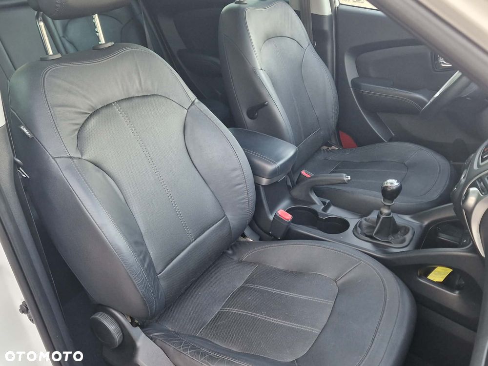 Hyundai ix35 2.0 CRDi 4WD Premium - 7