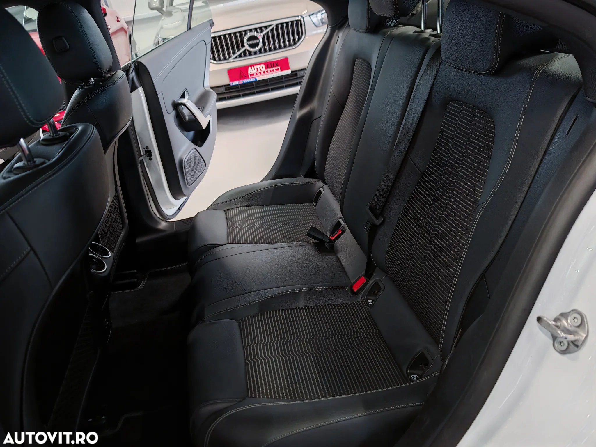 Mercedes-Benz CLA 180 7G-DCT - 27