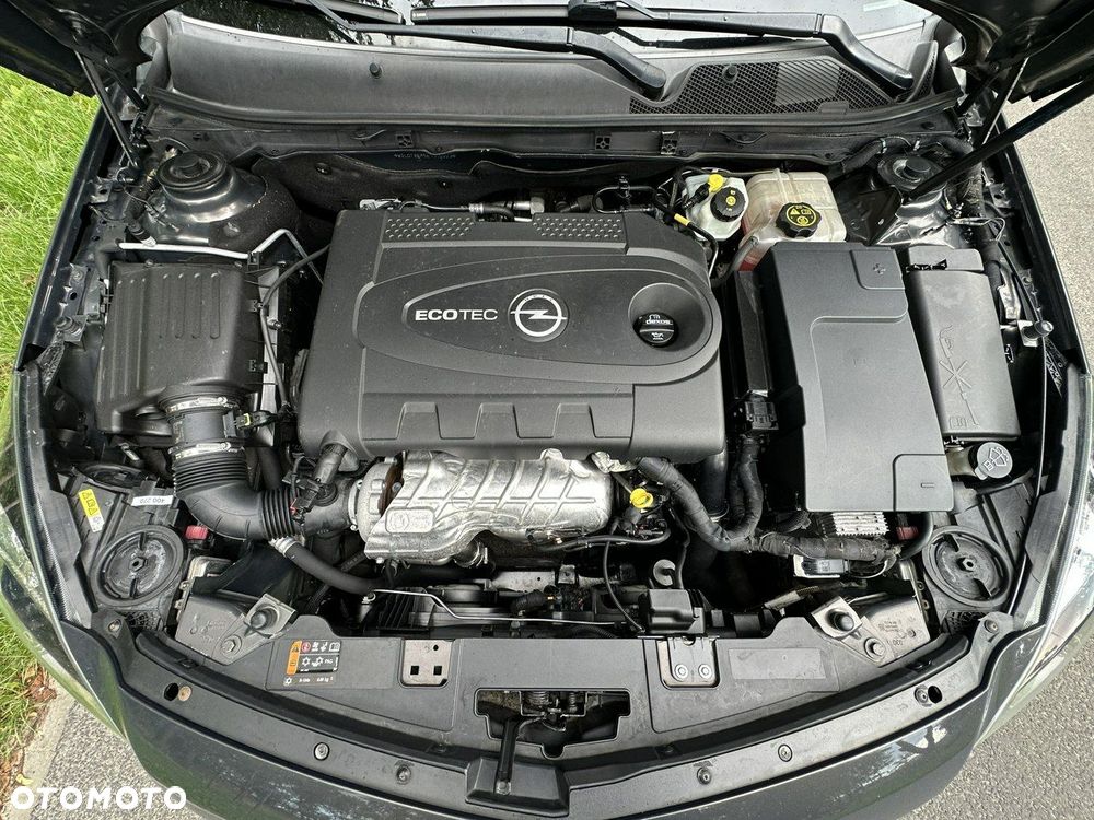 Opel Insignia - 38