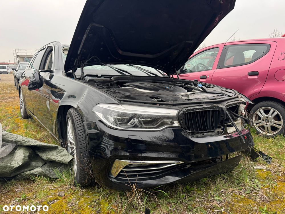 BMW Seria 5 530d xDrive Sport Line - 4