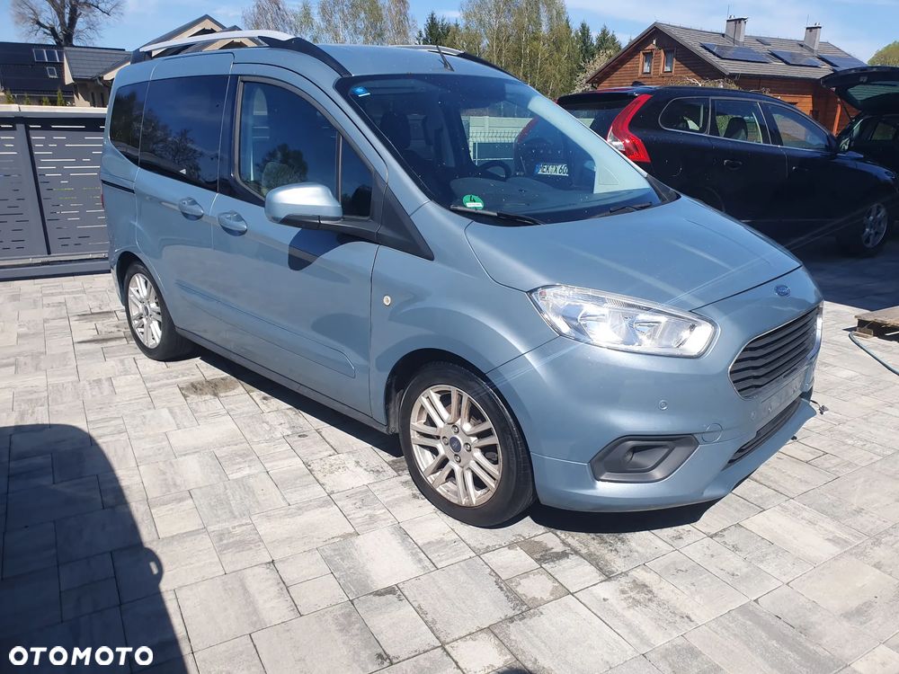 Ford Tourneo Courier 1.0 EcoBoost S&S Titanium - 3