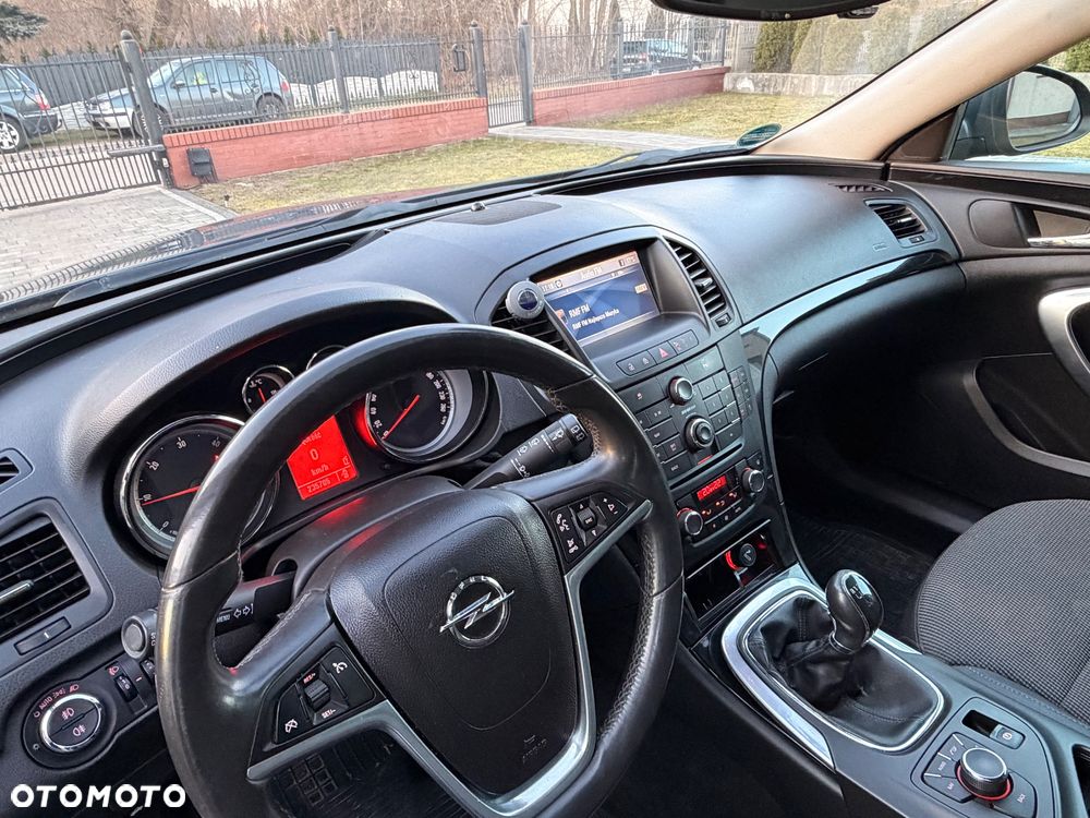 Opel Insignia 2.0 CDTI - 10