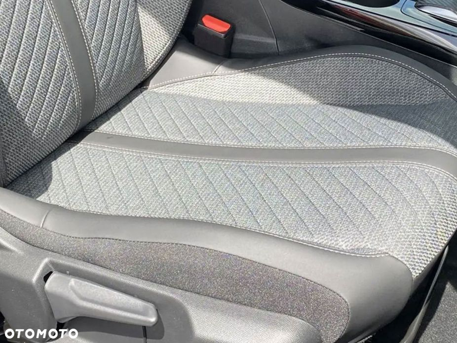 Peugeot 2008 - 6