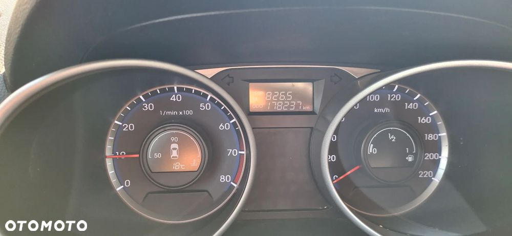Hyundai ix35 - 16