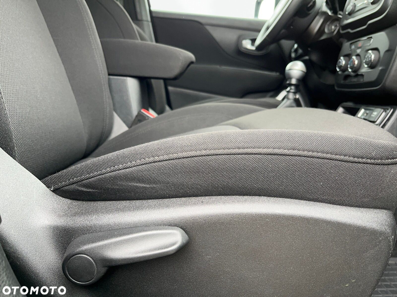 Jeep Renegade - 20