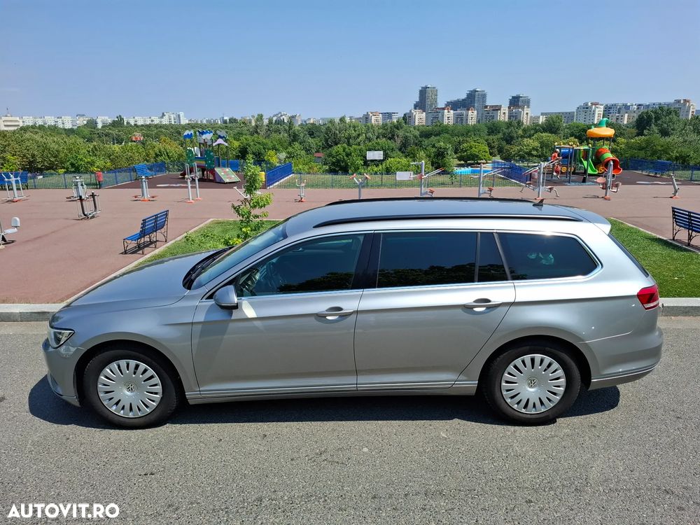 Volkswagen Passat - 4