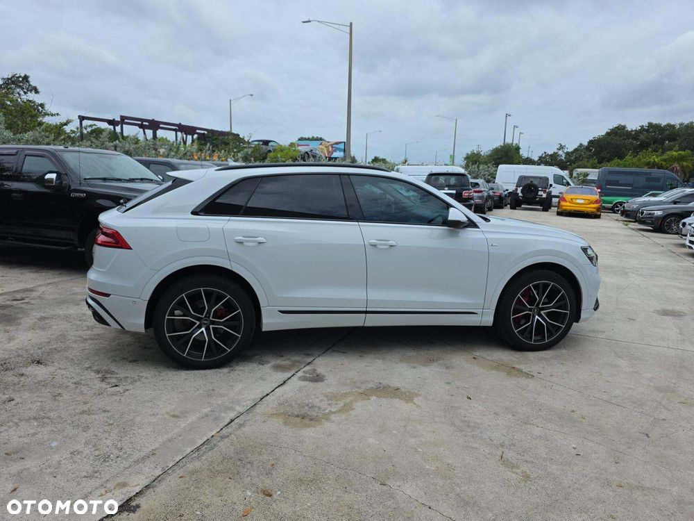 Audi Q8 55 TFSI mHEV Quattro Tiptronic - 7