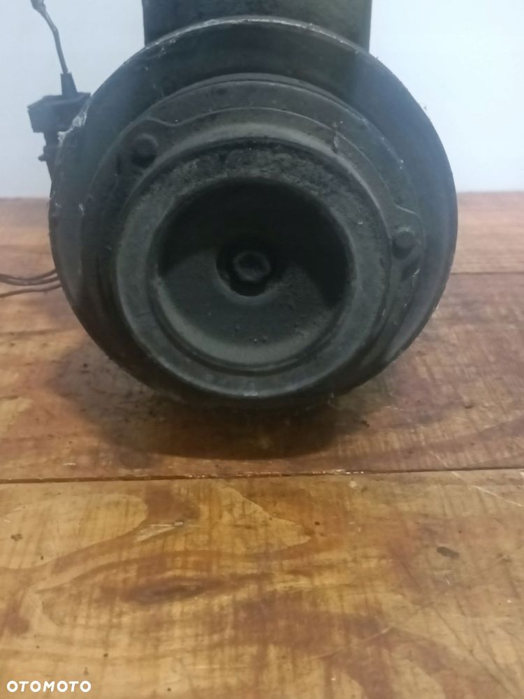 BMW E34 88-96 r. 2,5 TD sprężarka kompresor klimatyzacji DENSO 147100-5690 * - 2