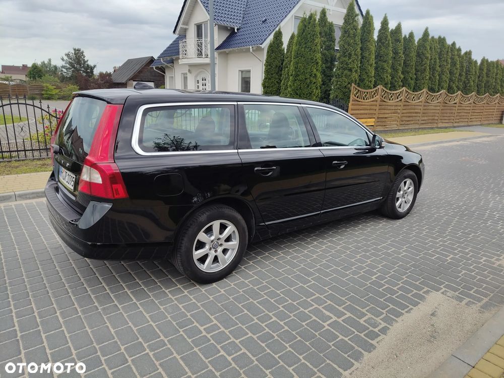 Volvo V70 2.0D Momentum - 11