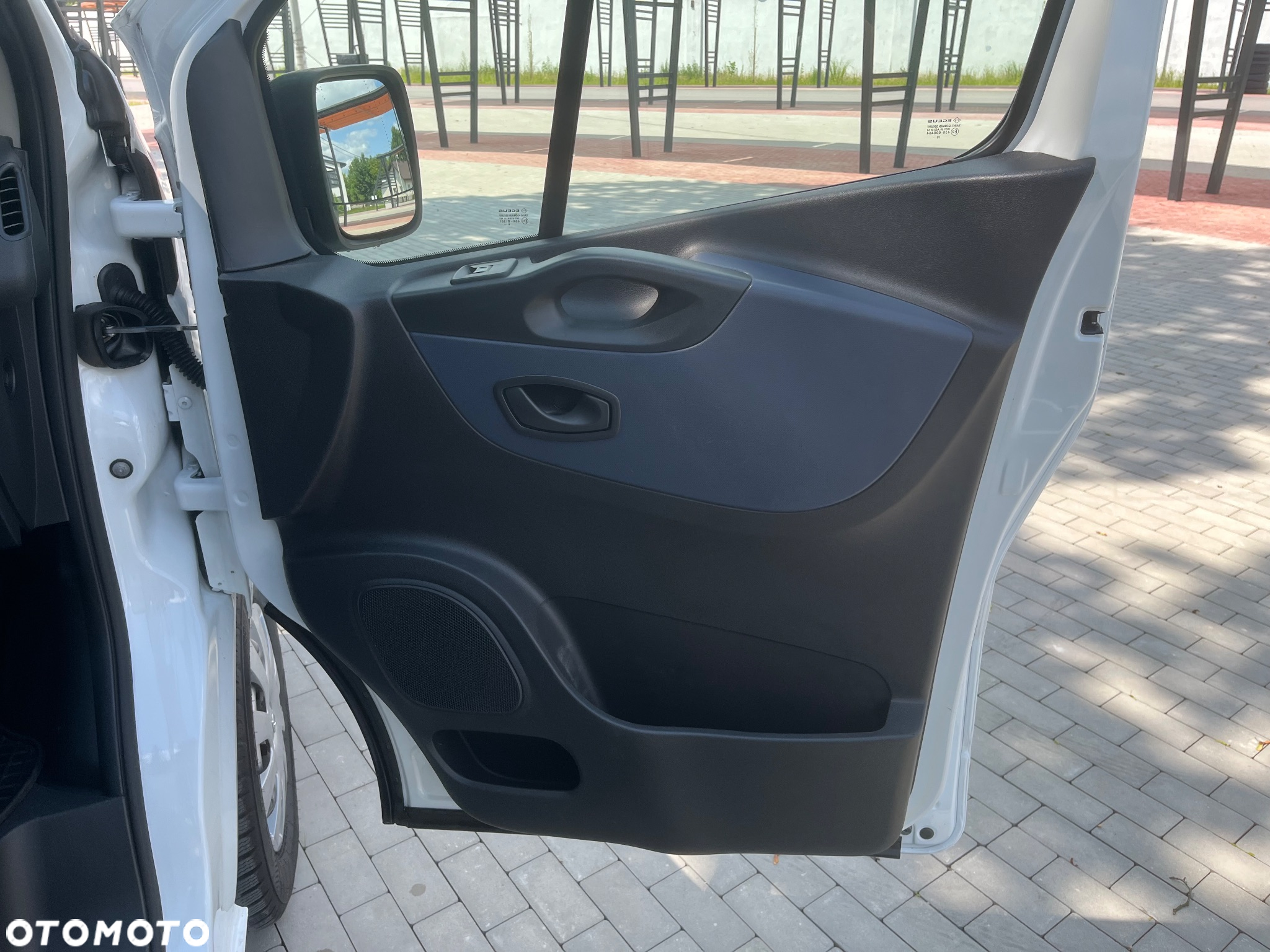 Opel Vivaro - 20