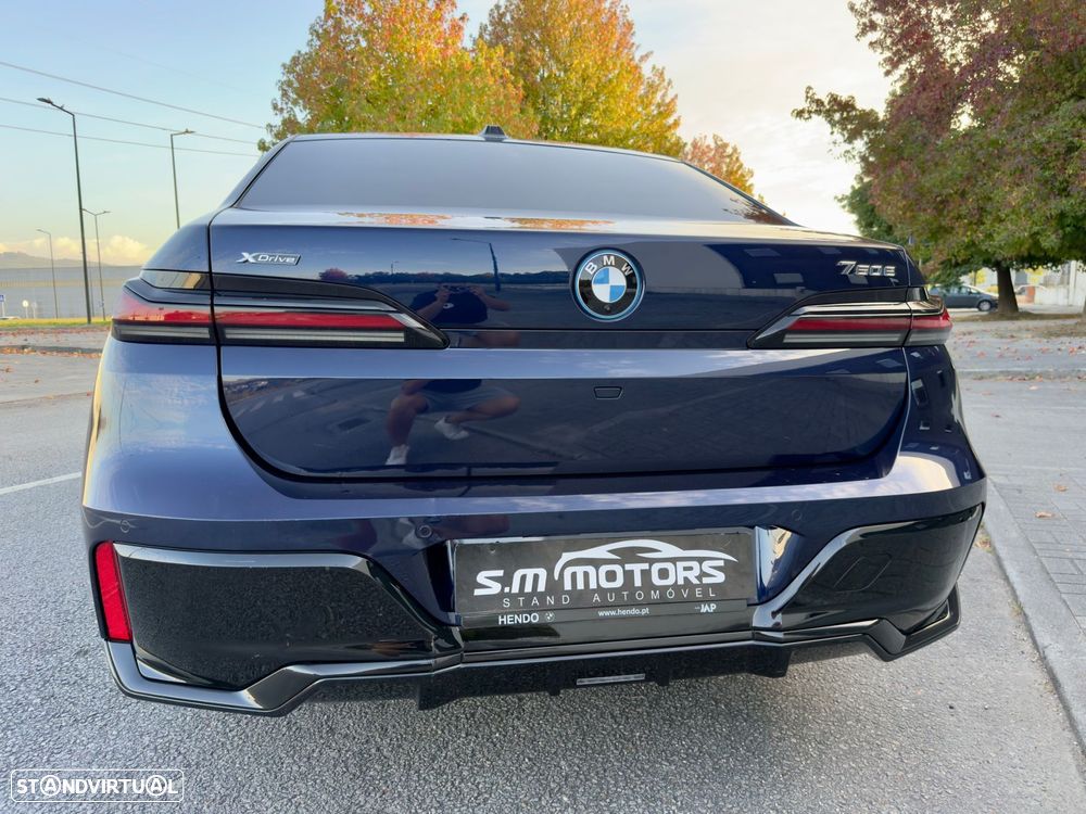 BMW 750 - 5
