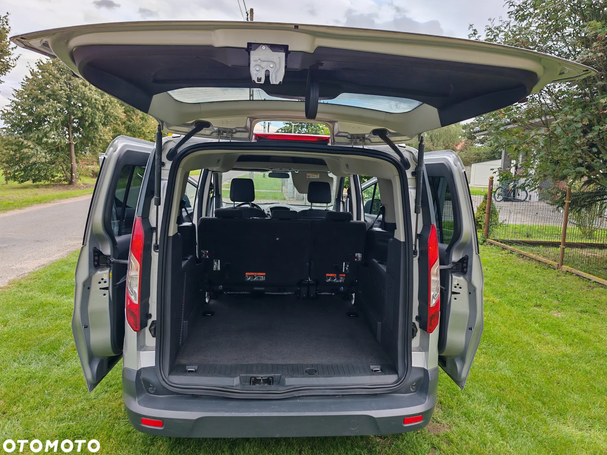 Ford Tourneo Connect Gr 1.5 TDCi Trend - 17
