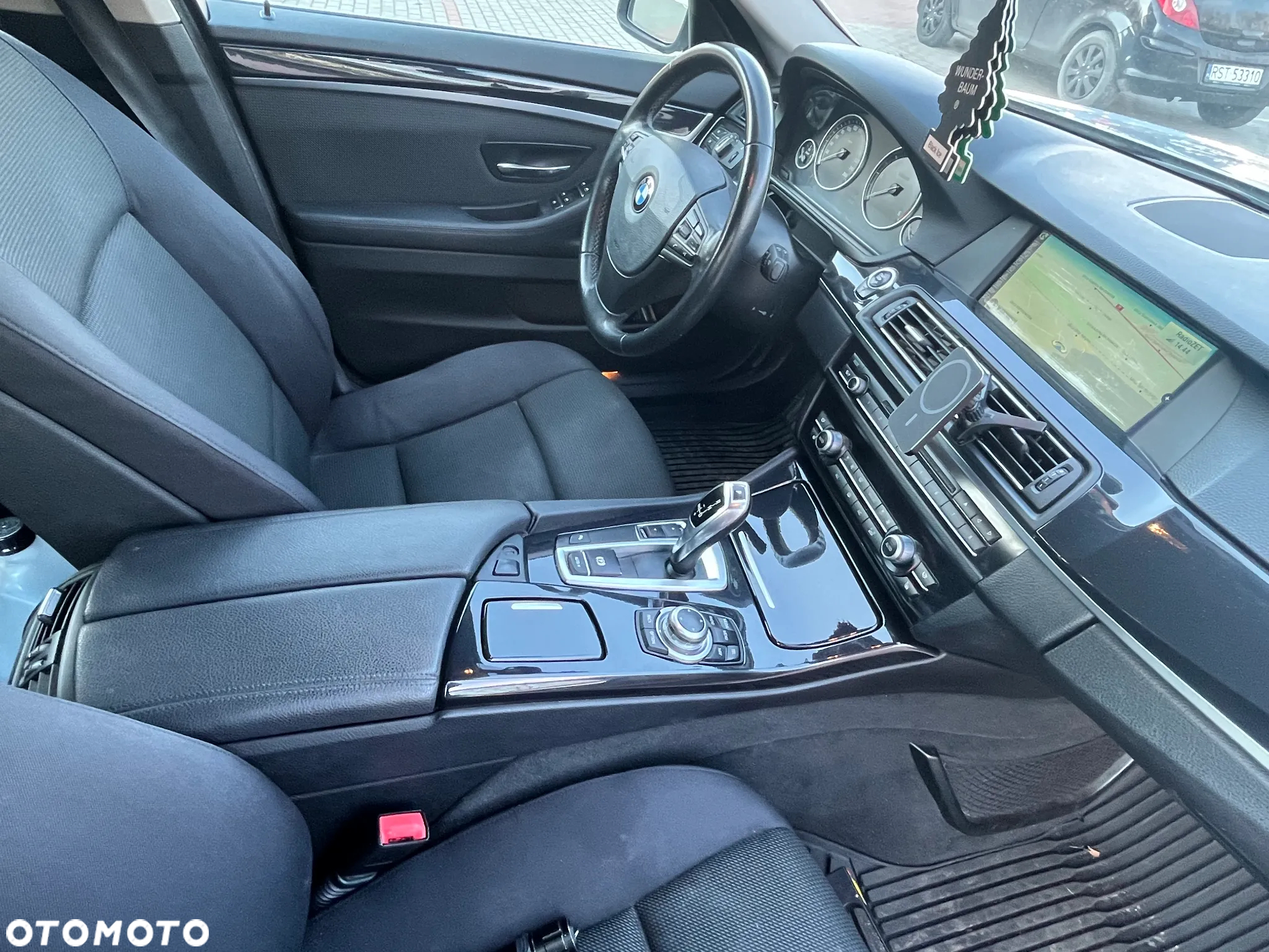 BMW Seria 5 520d Touring - 23