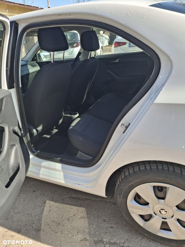 Skoda RAPID - 5