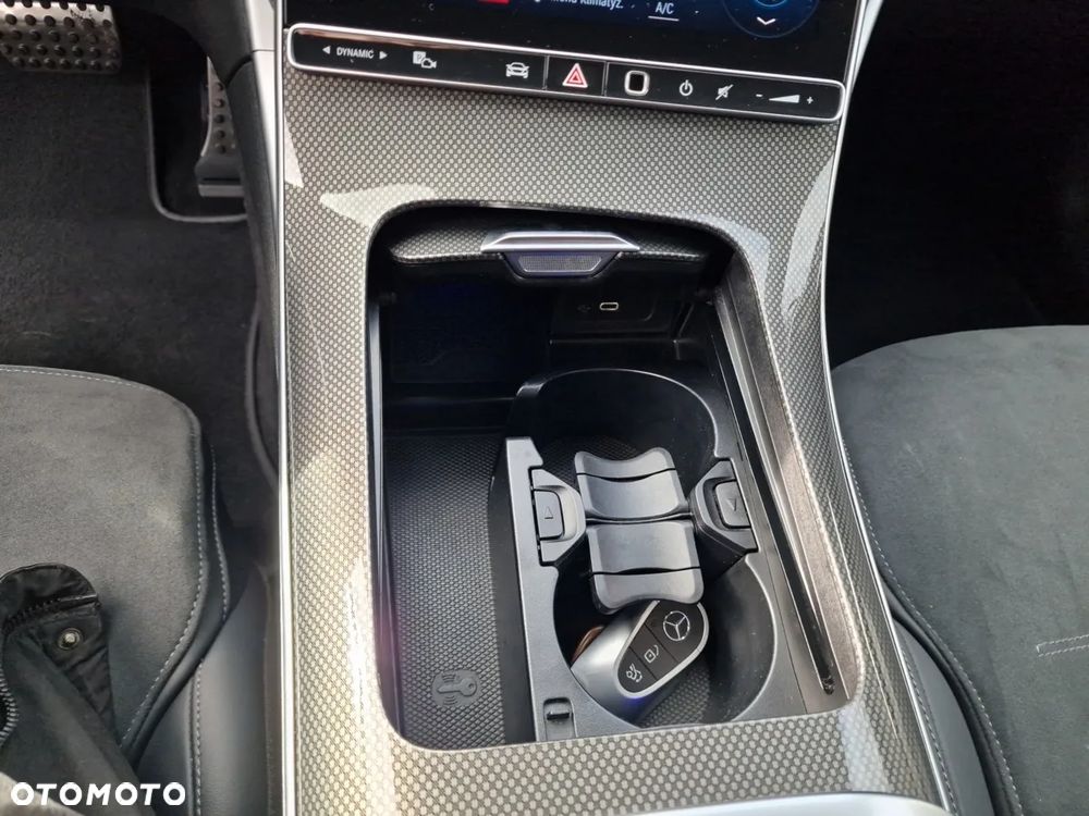 Mercedes-Benz Klasa C 300 d 9G-TRONIC - 35