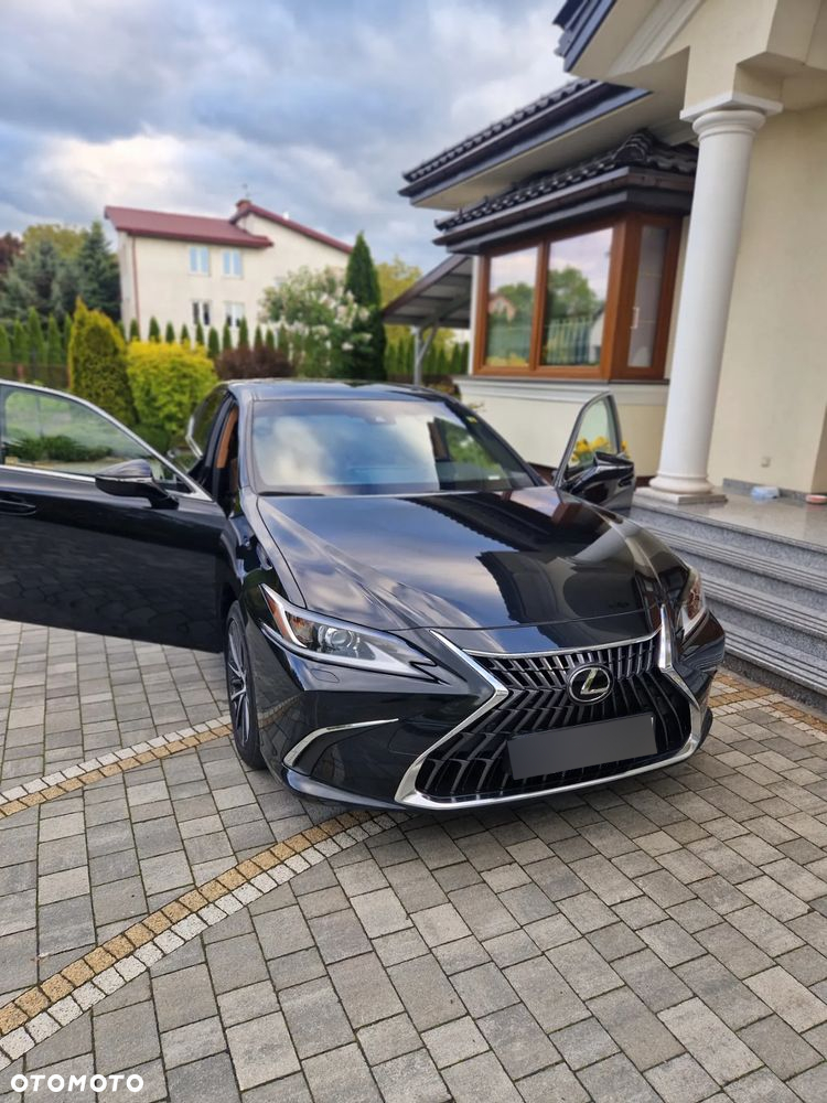 Lexus ES - 6