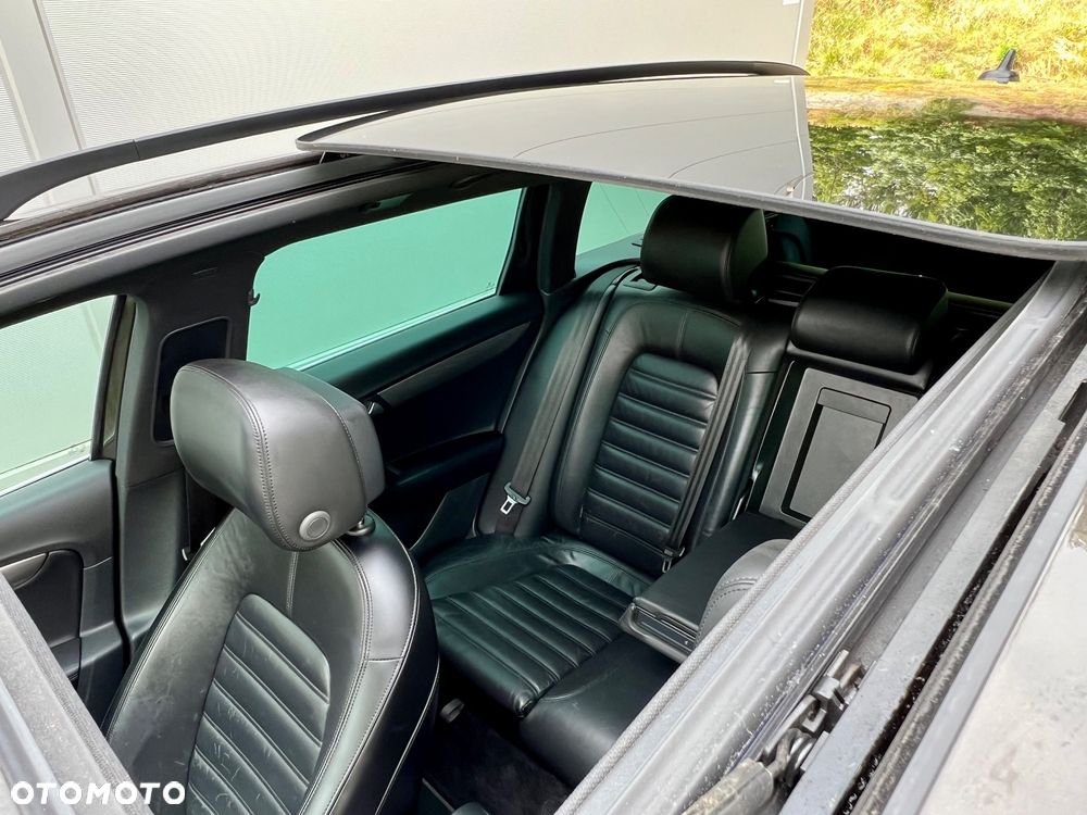 Volkswagen Passat 2.0 TDI 4Mot Highline DSG - 32
