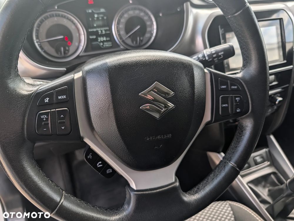 Suzuki Vitara 1.0 Boosterjet Club - 28