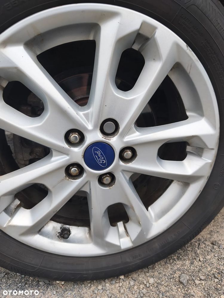 Ford Tourneo Connect Grand - 23