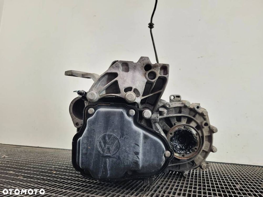 SKRZYNIA BIEGÓW MANUALNA JCR VW GOLF V 1.9 TDI 105 - 5