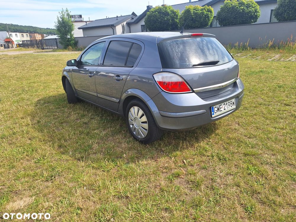 Opel Astra 1.6 Easytronic Cosmo - 4