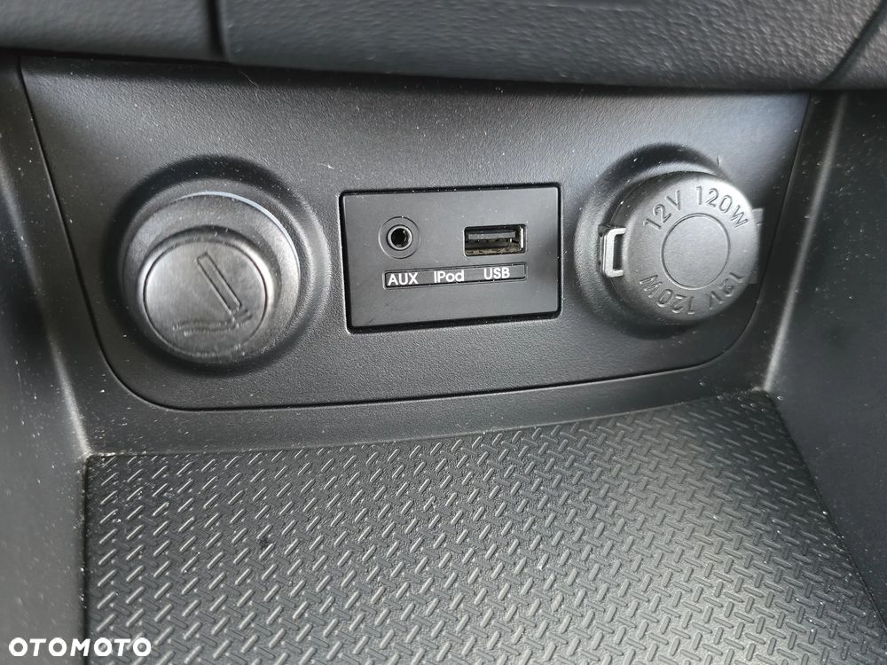 Hyundai i30 1.4 Classic + - 17