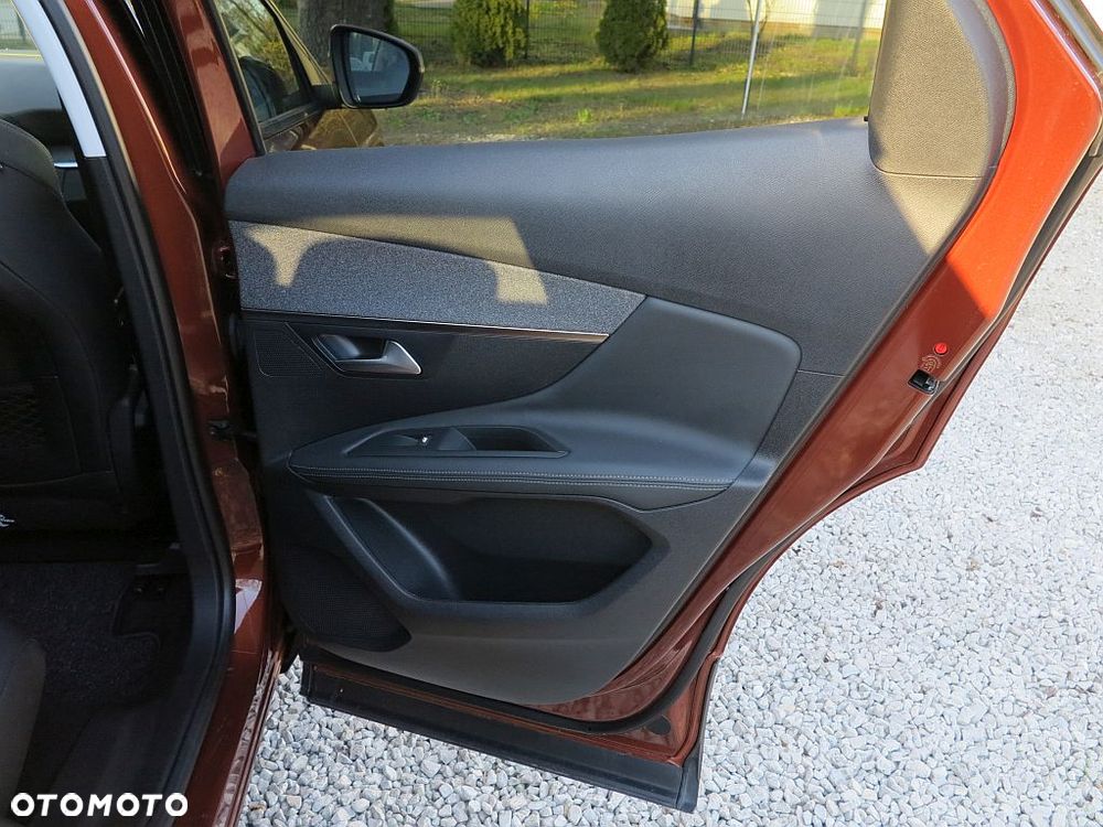 Peugeot 3008 BlueHDi 130 Stop & Start Allure Pack - 18