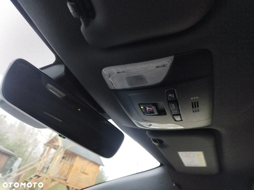 Toyota Corolla 1.8 Hybrid GPF Executive - 22