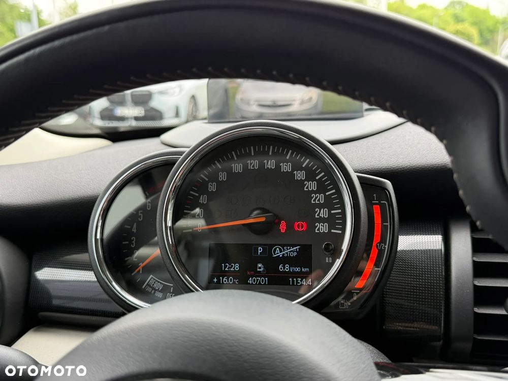 MINI Cooper Standard - 14