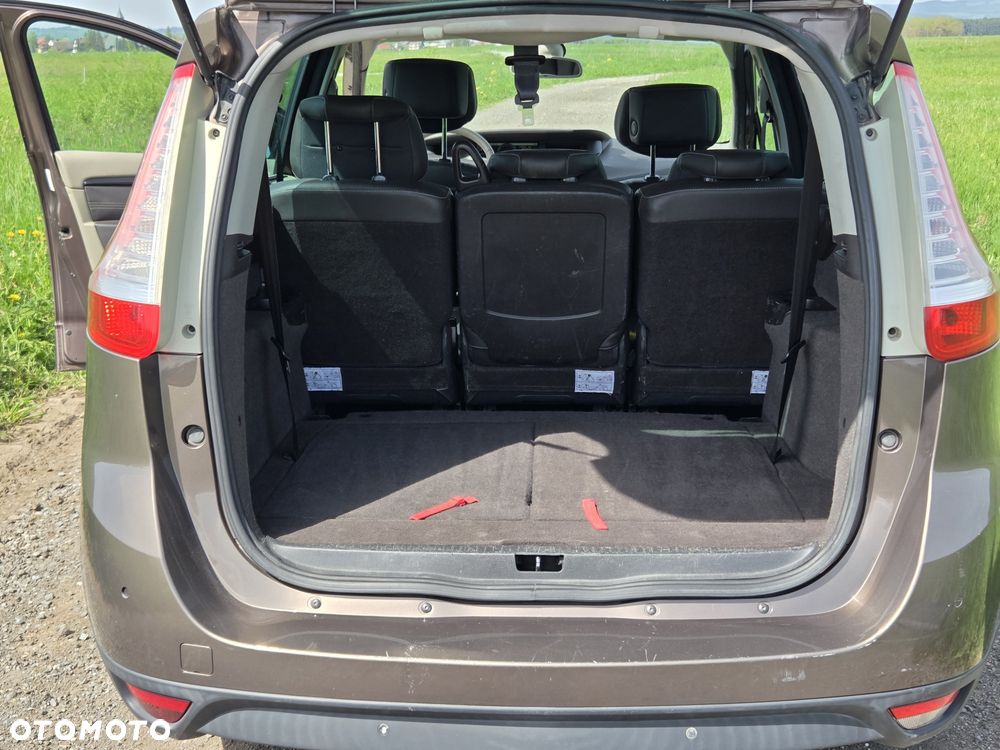 Renault Grand Scenic - 8