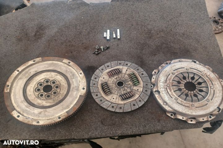 Kit ambreiaj 1.8 TDCI C0701799 122024010 322030310 Ford Focus 1 [1998 - 1