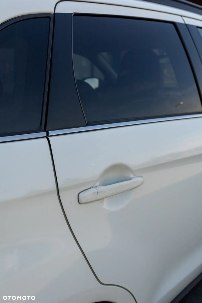 Mitsubishi ASX 1.8 DID Instyle 4WD AS&G - 21