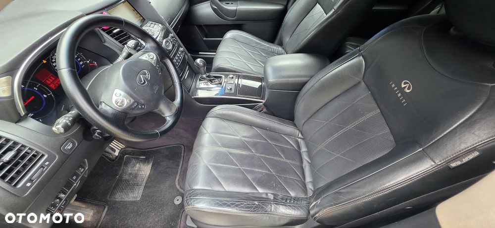Infiniti FX - 19