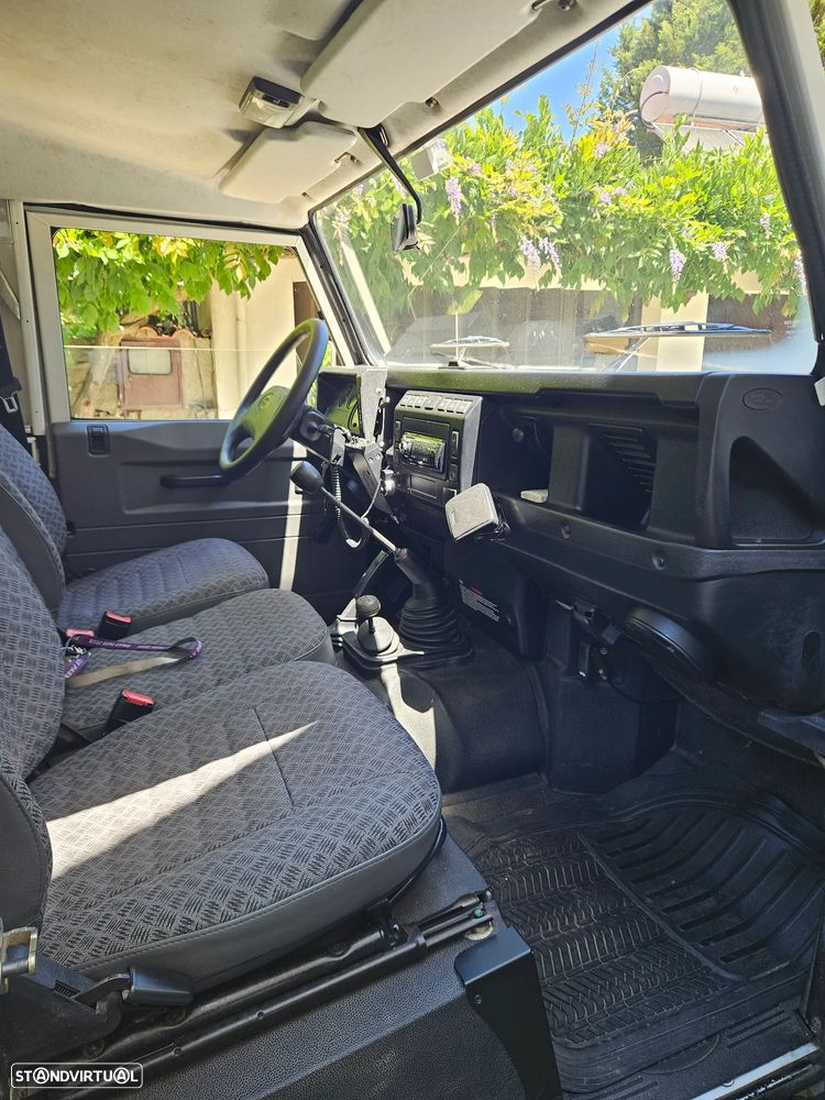 Land Rover Defender 90 2.5 TD5 Metal Top - 3