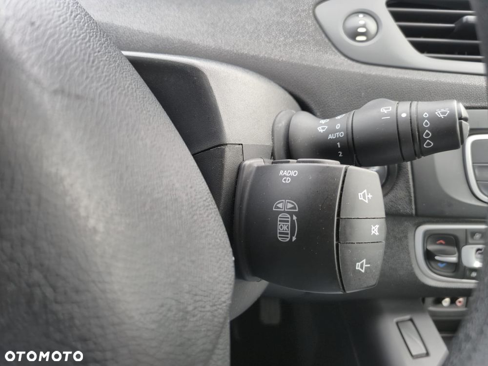 Renault Scenic 1.6 16V 110 Dynamique - 23