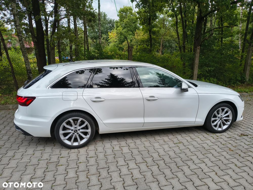 Audi A4 Avant 2022 photo 4