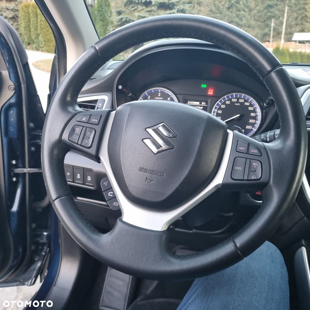 Suzuki S-Cross - 23